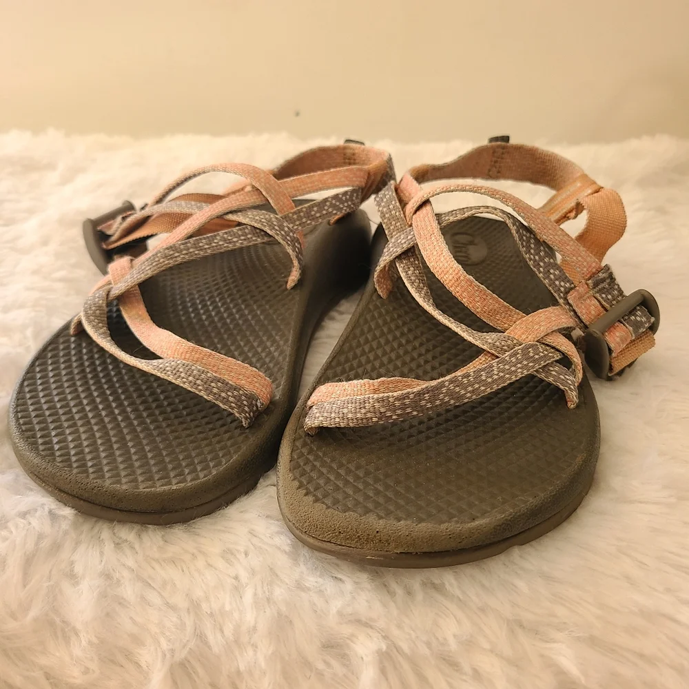 Chaco Sz 3 Youth Girls Sandals Strappy Pink & Gray